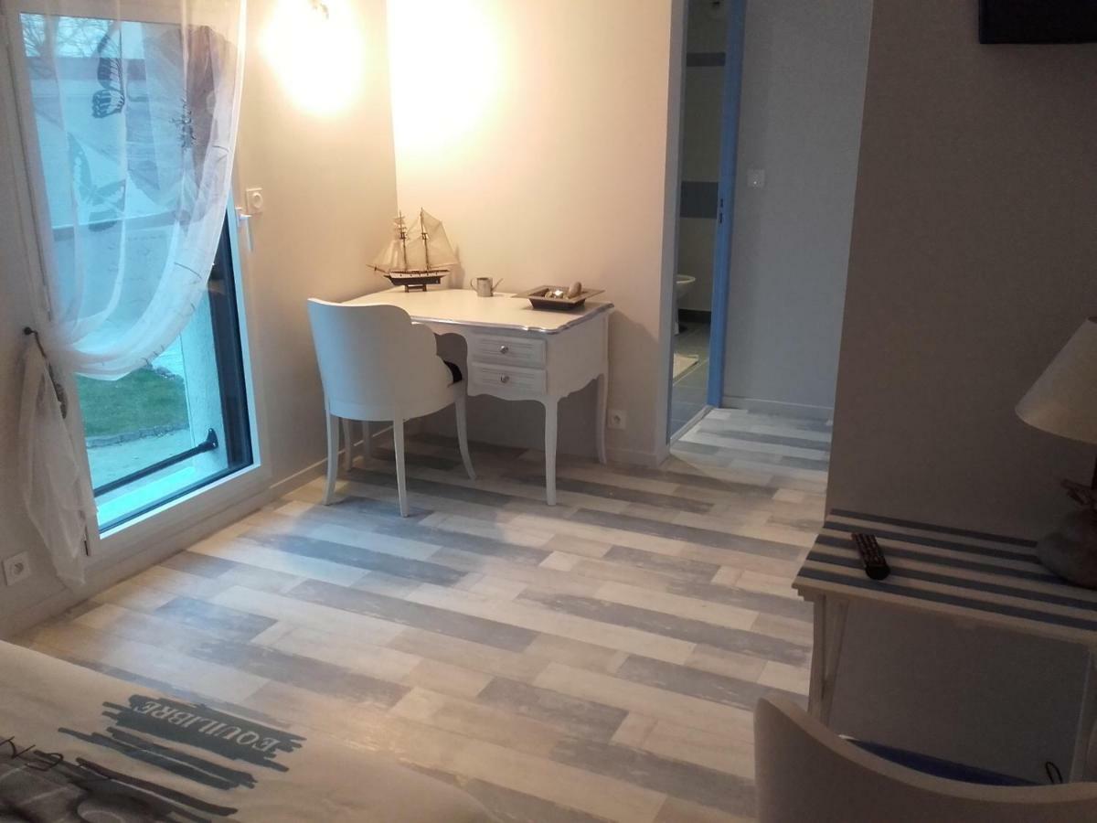 Jeanne Et Compagnie Bed & Breakfast Loscouet-sur-Meu Bagian luar foto